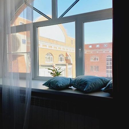Квартира На Плазе Aqtöbe Buitenkant foto