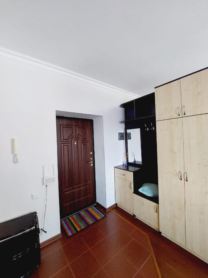 Квартира На Плазе Aqtöbe Buitenkant foto